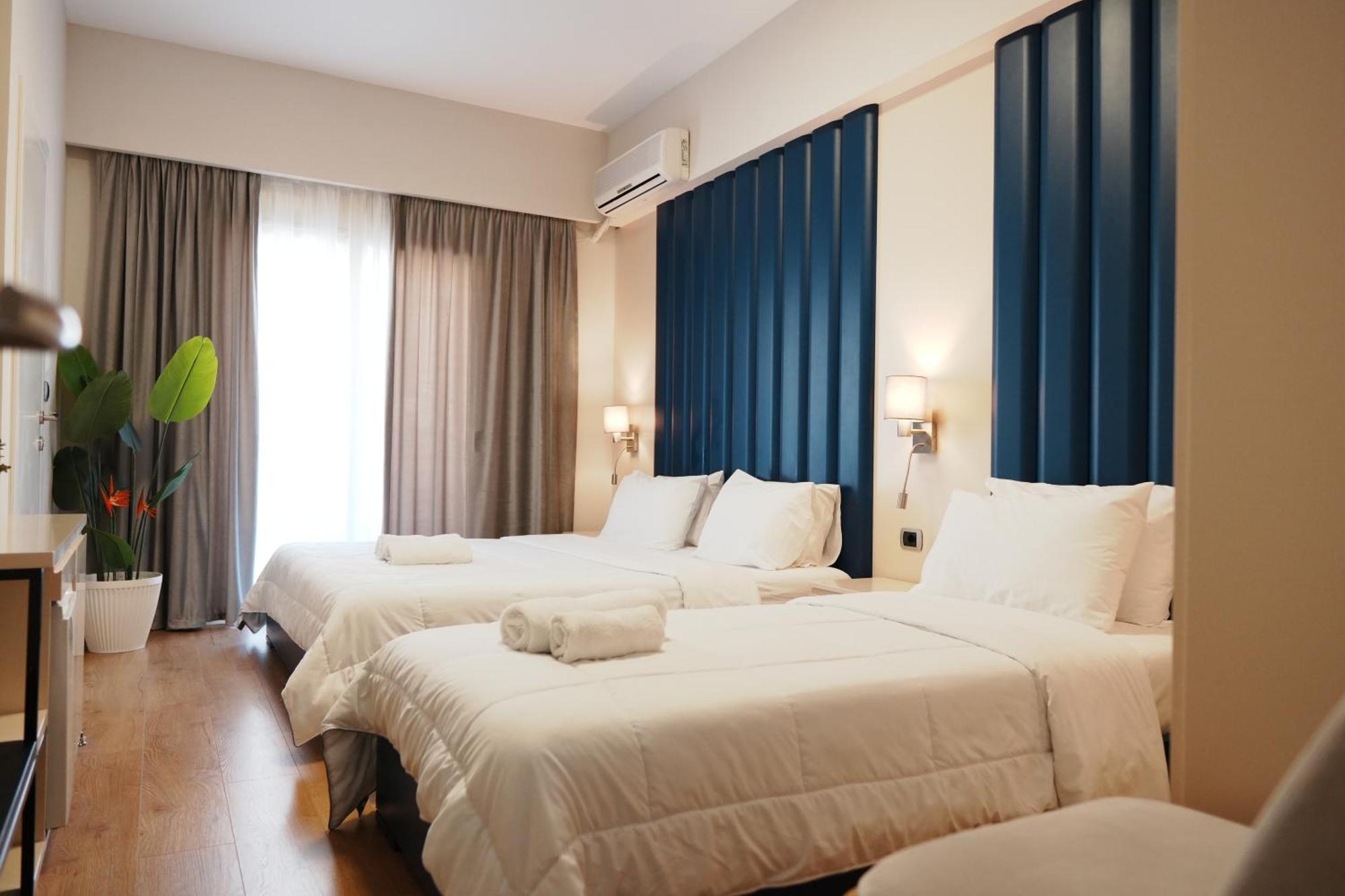 Hotel Blue Sky Sarandë Exterior foto