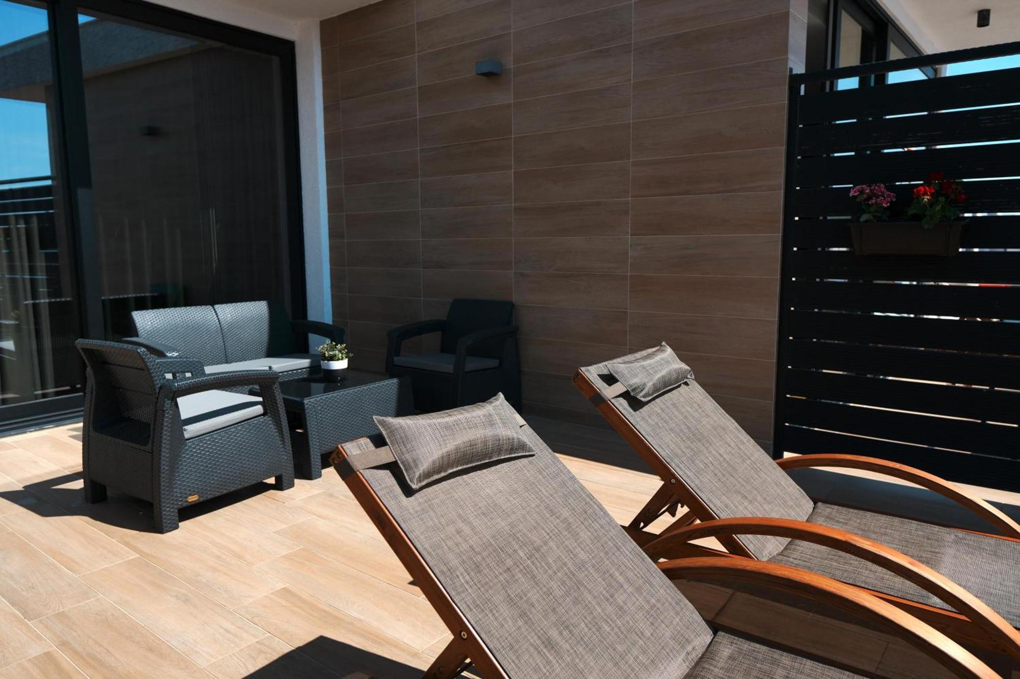 Hotel Blue Sky Sarandë Exterior foto